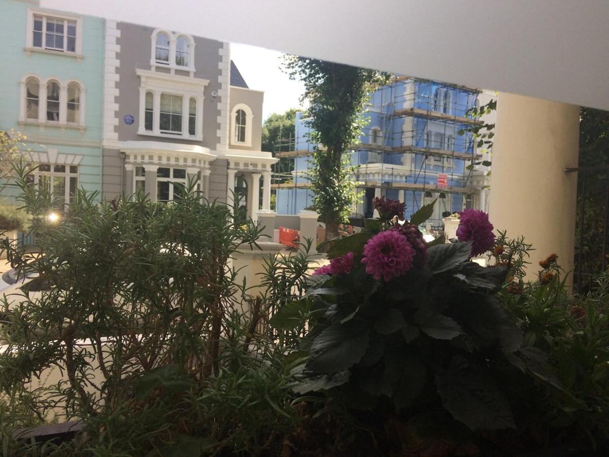 런던 Notting Hill Charm -Sleeps 5 - Urban Retreat 아파트 외부 사진