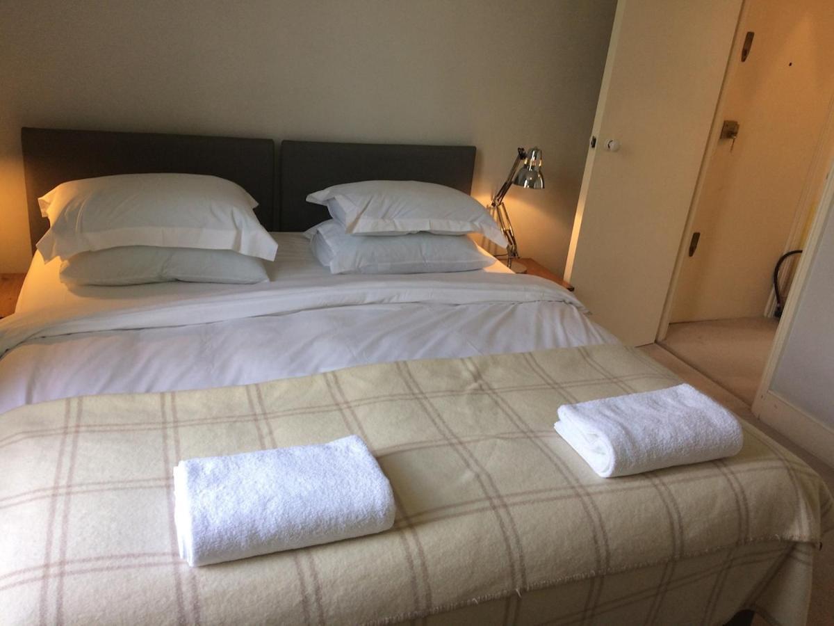 런던 Notting Hill Charm -Sleeps 5 - Urban Retreat 아파트 외부 사진