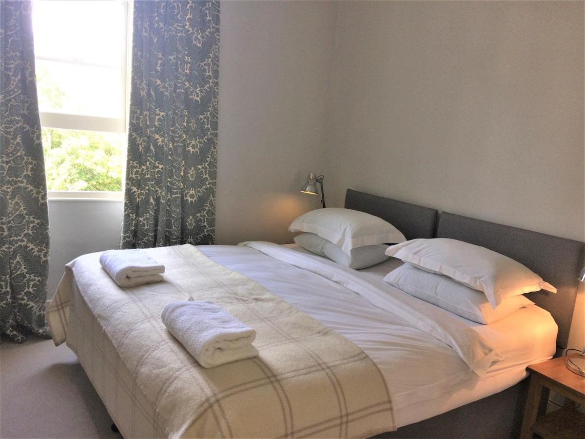 런던 Notting Hill Charm -Sleeps 5 - Urban Retreat 아파트 외부 사진