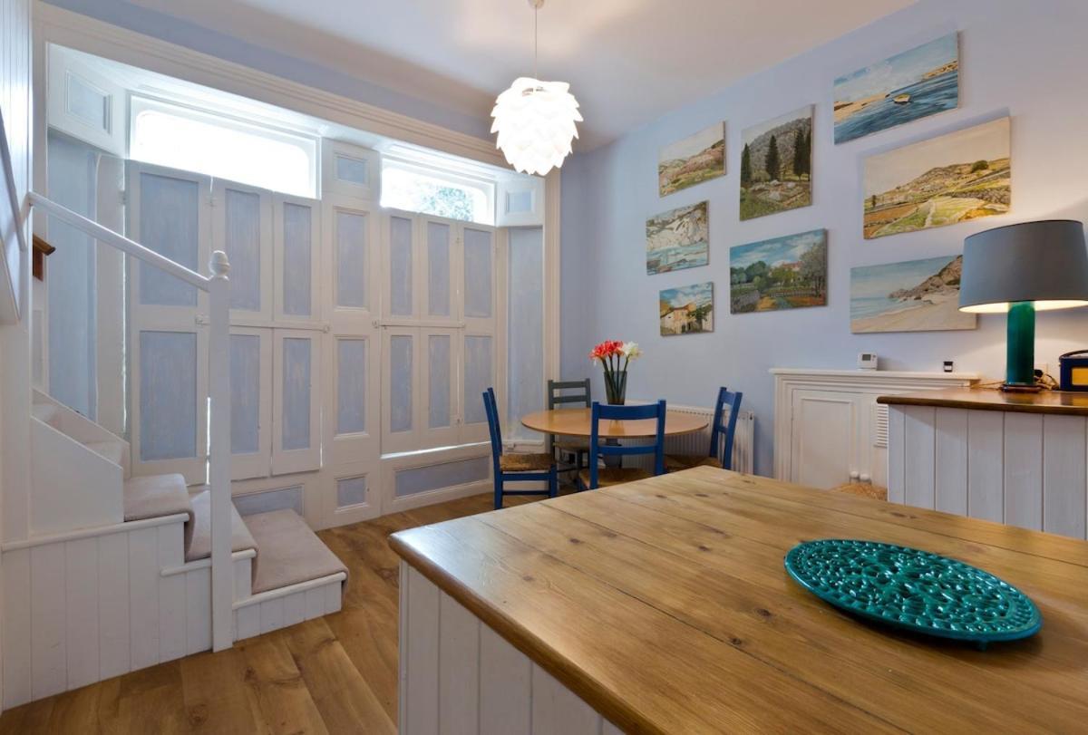 런던 Notting Hill Charm -Sleeps 5 - Urban Retreat 아파트 외부 사진