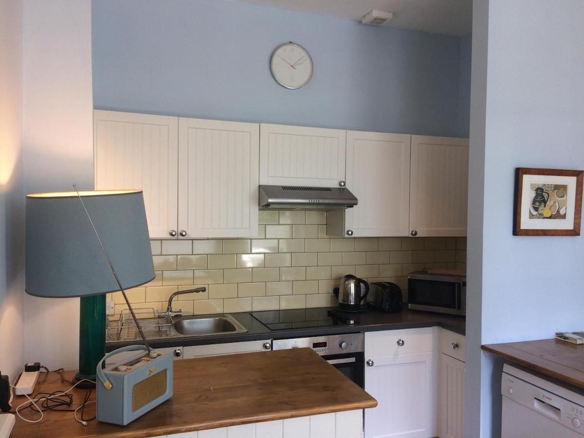 런던 Notting Hill Charm -Sleeps 5 - Urban Retreat 아파트 외부 사진