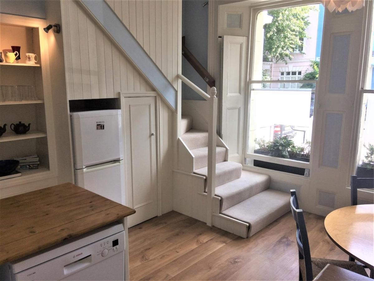 런던 Notting Hill Charm -Sleeps 5 - Urban Retreat 아파트 외부 사진
