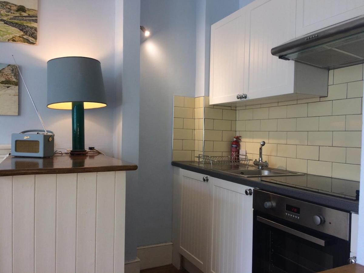 런던 Notting Hill Charm -Sleeps 5 - Urban Retreat 아파트 외부 사진