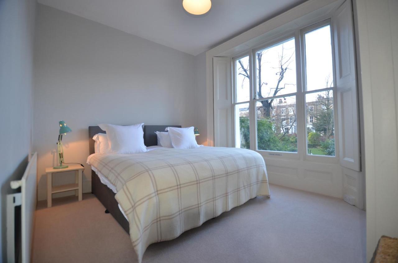 런던 Notting Hill Charm -Sleeps 5 - Urban Retreat 아파트 외부 사진